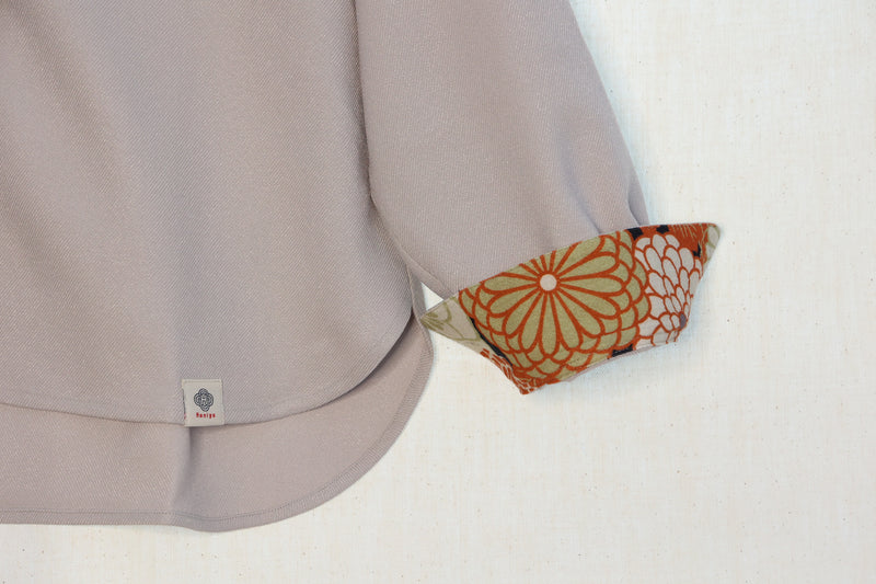 ノーカラーシャツ