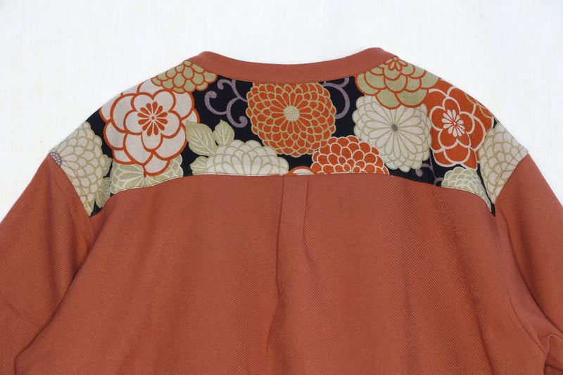 ノーカラーシャツ