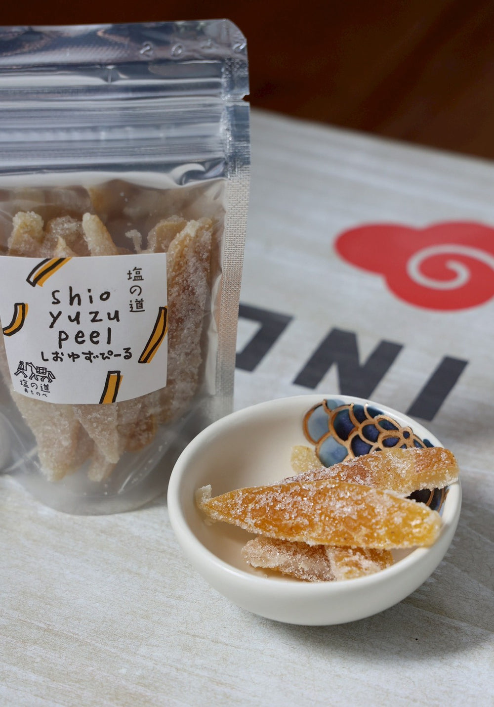 【3634】よさこい祭りのキーホルダー ブラウンとブルーのリーフと類似色ビーズ すべての商品 – ほにや
